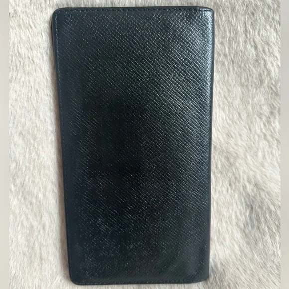 🌹✨🖤Authentic Louis Vuitton Taiga Porte Barre Hand Painted Rose Wallet - Picture 8 of 16